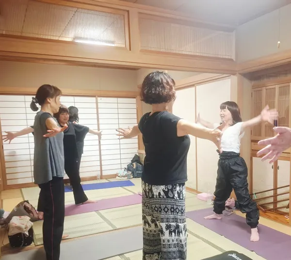 ヨガの様子